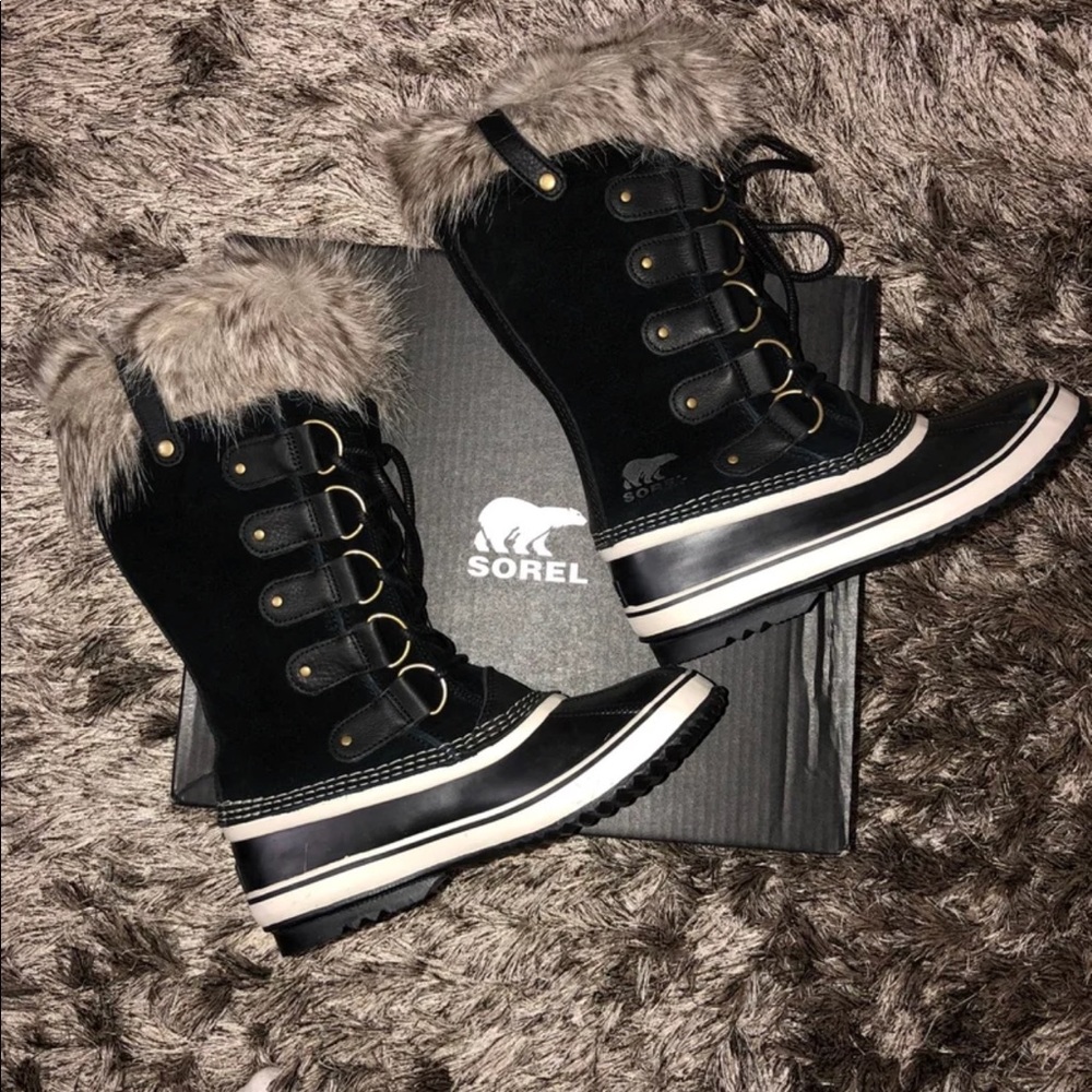 Sorel NWT Joan Of Arctic Boots